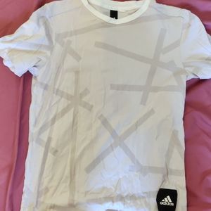 NY ADIDAS GRAY GEOMETRIC TSHIRT